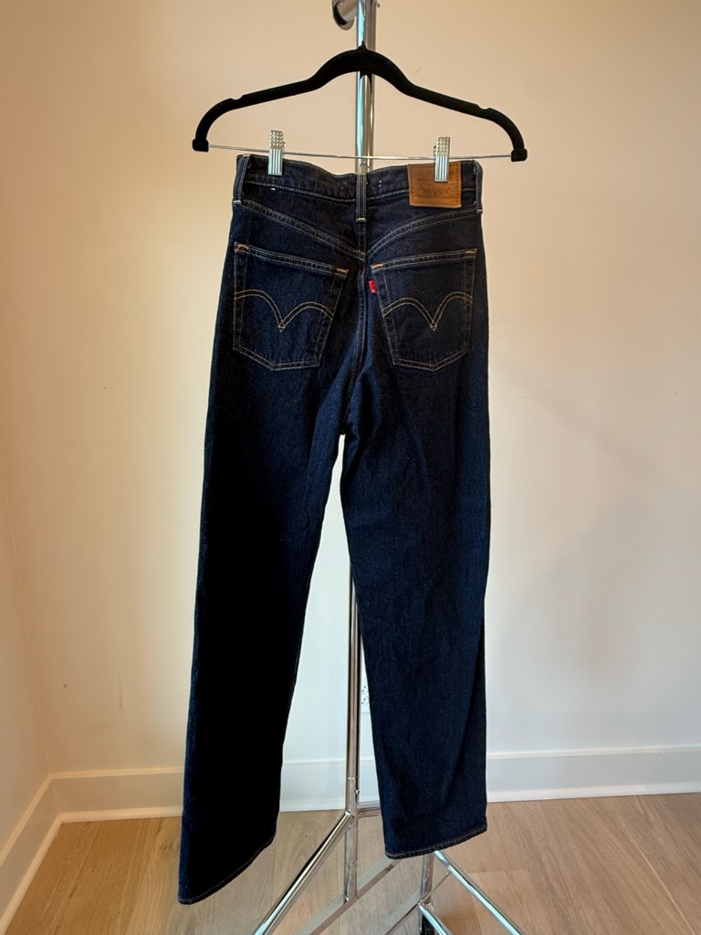 Levi's Women's Dark Blue Straight-Leg Jeans - Picture 2 of 4